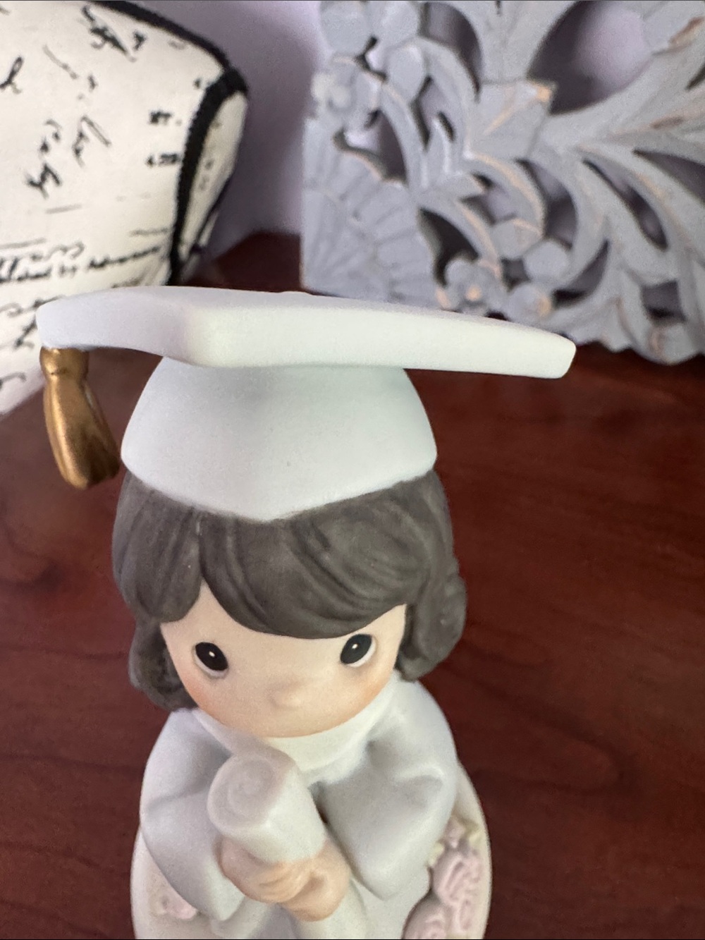 Graduation Girl Figurine in White with Brown Hair - precious moment graduate - Picture 3 of 8